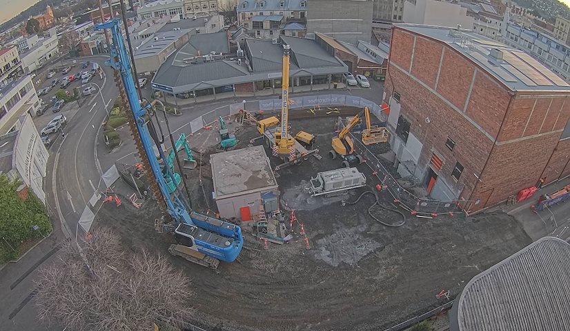 Live camera feed from Earl Arts Centre in Earl St, Launceston