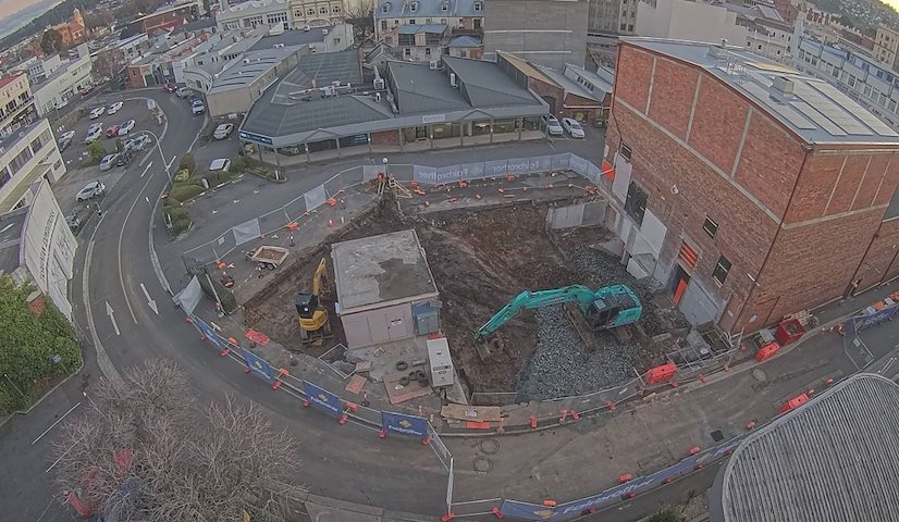 Live camera feed from Earl Arts Centre in Earl St, Launceston
