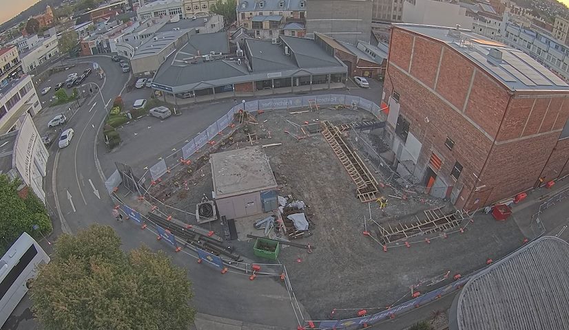 Live camera feed from Earl Arts Centre in Earl St, Launceston