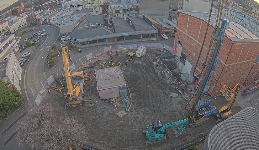 Live camera feed from Earl Arts Centre in Earl St, Launceston