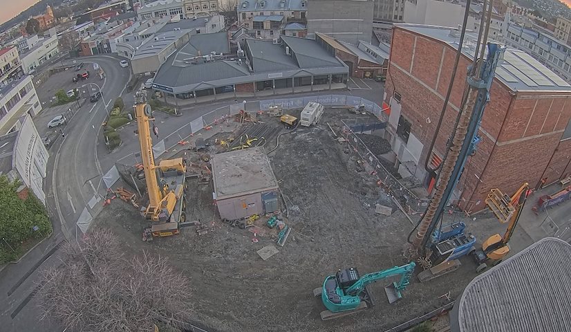 Live camera feed from Earl Arts Centre in Earl St, Launceston