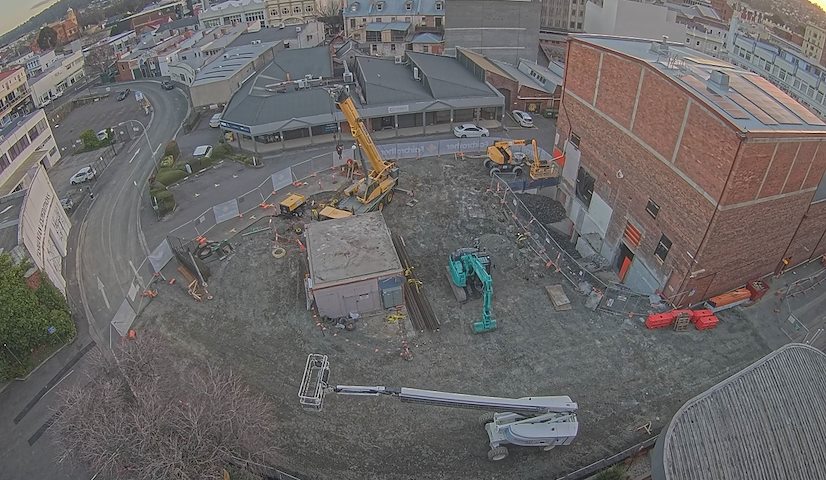 Live camera feed from Earl Arts Centre in Earl St, Launceston