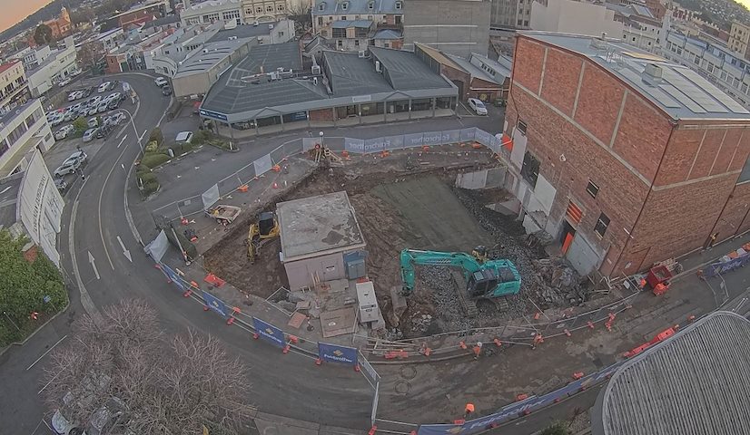 Live camera feed from Earl Arts Centre in Earl St, Launceston