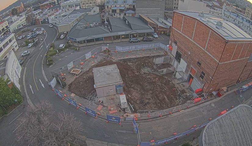 Live camera feed from Earl Arts Centre in Earl St, Launceston