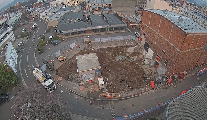 Live camera feed from Earl Arts Centre in Earl St, Launceston