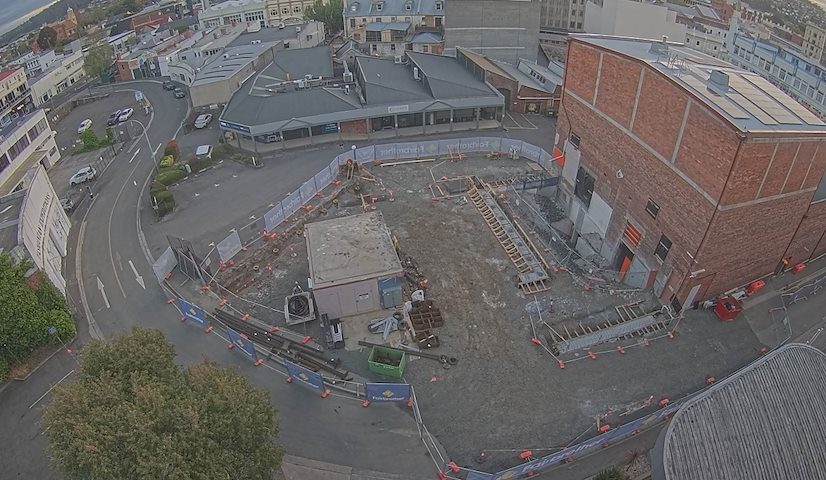 Live camera feed from Earl Arts Centre in Earl St, Launceston