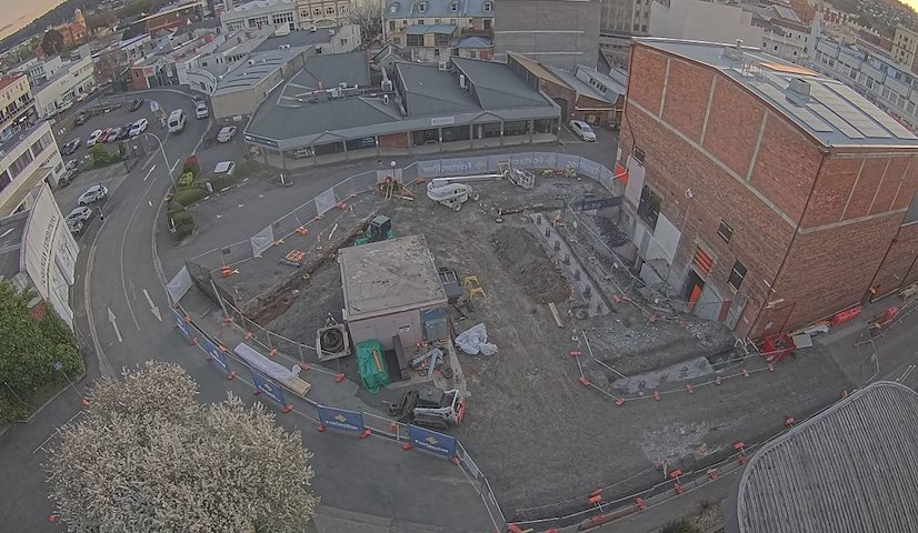 Live camera feed from Earl Arts Centre in Earl St, Launceston