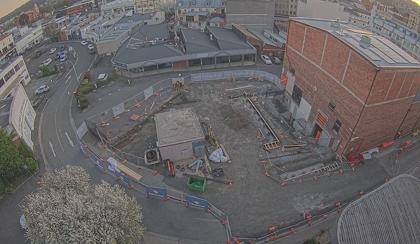 Live camera feed from Earl Arts Centre in Earl St, Launceston