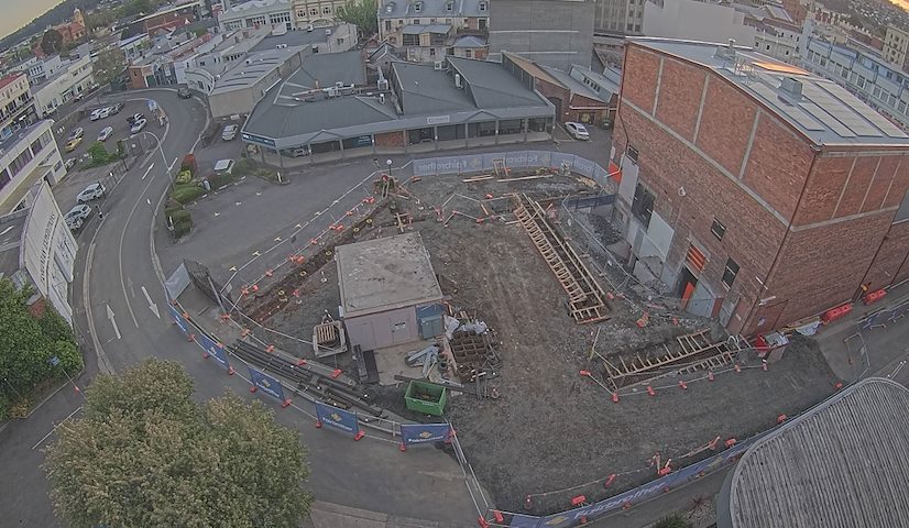 Live camera feed from Earl Arts Centre in Earl St, Launceston