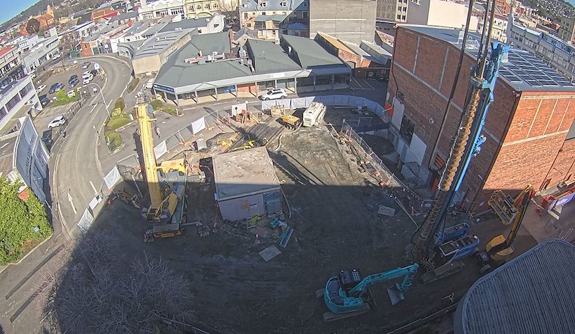 Live camera feed from Earl Arts Centre in Earl St, Launceston