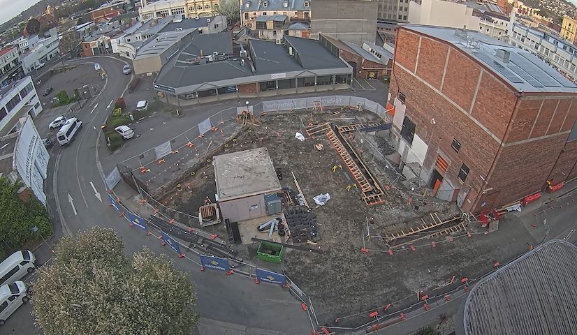 Live camera feed from Earl Arts Centre in Earl St, Launceston