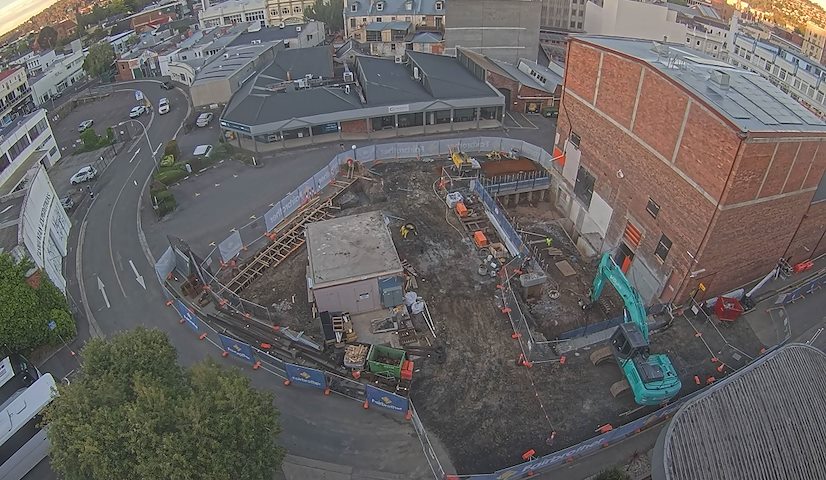 Live camera feed from Earl Arts Centre in Earl St, Launceston