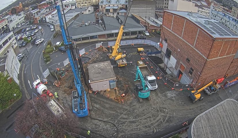 Live camera feed from Earl Arts Centre in Earl St, Launceston