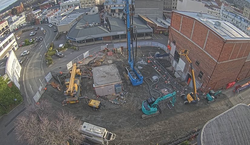 Live camera feed from Earl Arts Centre in Earl St, Launceston