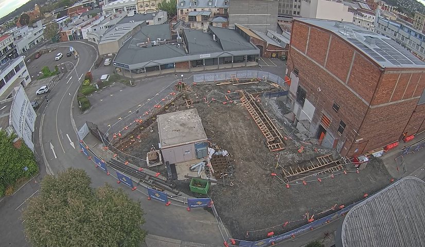 Live camera feed from Earl Arts Centre in Earl St, Launceston