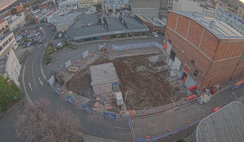 Live camera feed from Earl Arts Centre in Earl St, Launceston