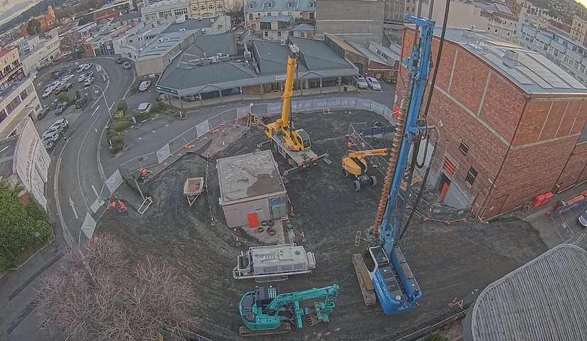 Live camera feed from Earl Arts Centre in Earl St, Launceston