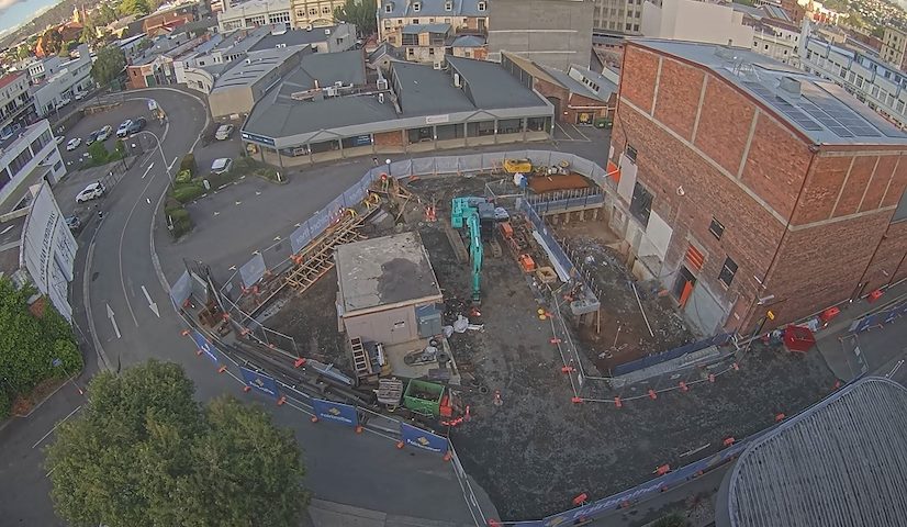 Earl St, Launceston में Earl Arts Centre से लाइव कैमरा चैनल