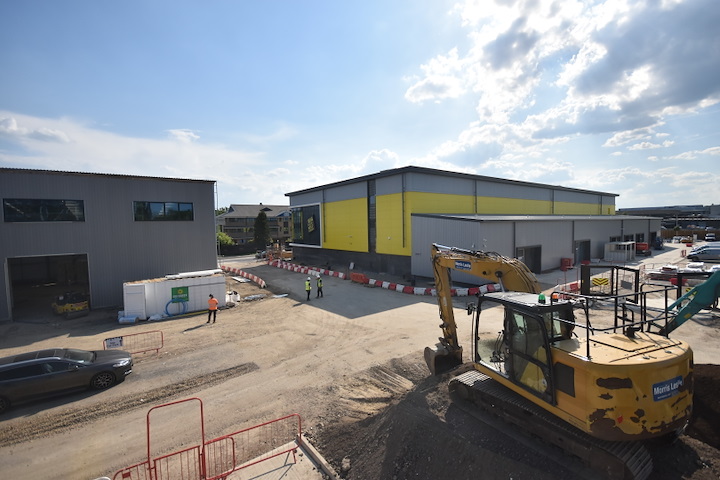 Big Yellow Staines Cam 4 Image