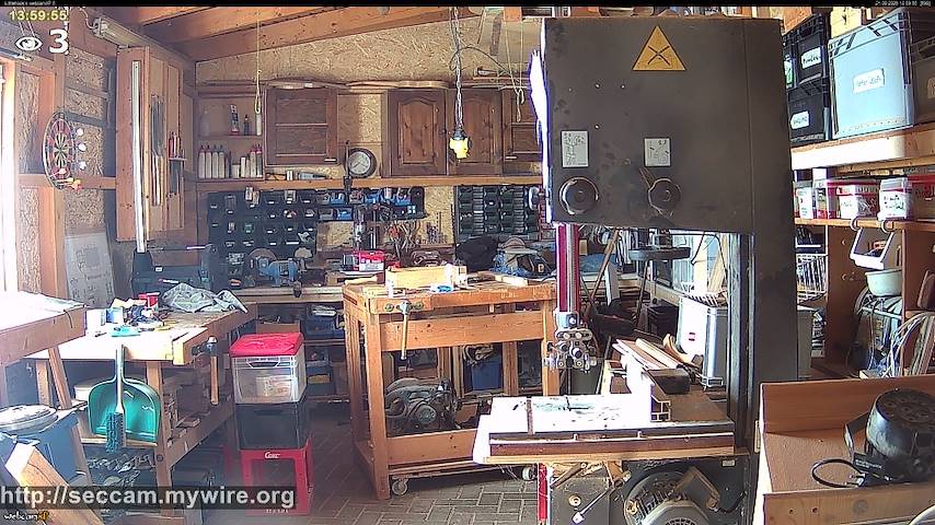 Live camera feed from Littlehook's woodworking shop in Indoor woodworking shop