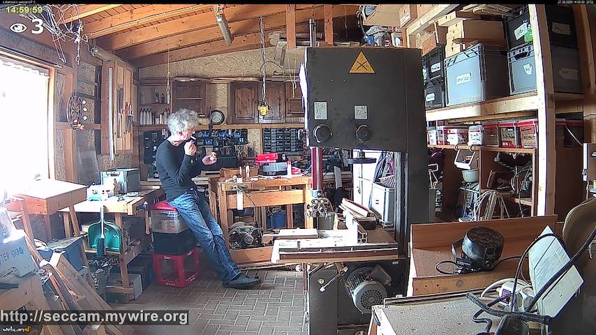 Live camera feed from Littlehook's woodworking shop in Indoor woodworking shop