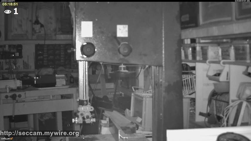 Live camera feed from Littlehook's woodworking shop in Indoor woodworking shop