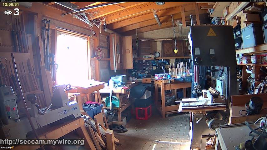 Live camera feed from Littlehook's woodworking shop in Indoor woodworking shop