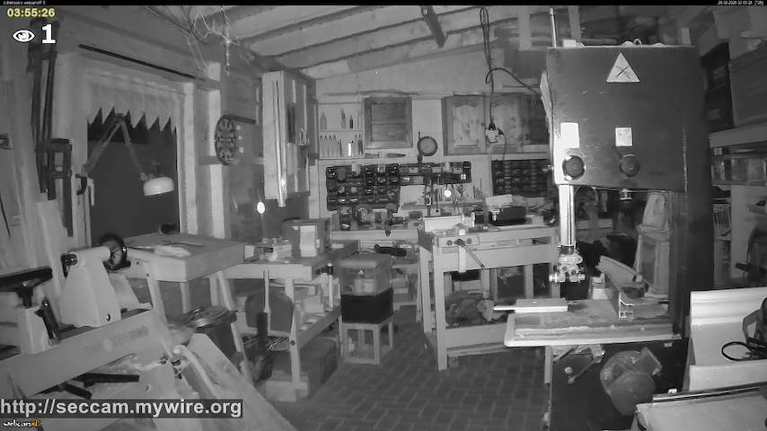 Live camera feed from Littlehook's woodworking shop in Indoor woodworking shop