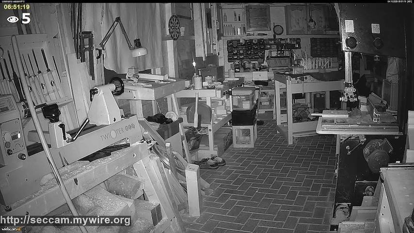 Live camera feed from Littlehook's woodworking shop in Indoor woodworking shop