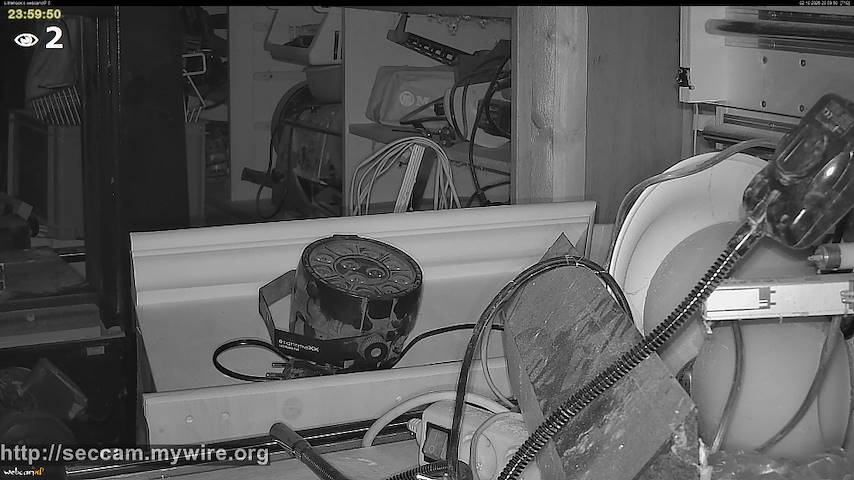 Live camera feed from Littlehook's woodworking shop in Indoor woodworking shop