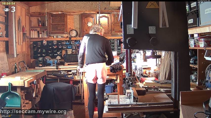 Live camera feed from Littlehook's woodworking shop in Indoor woodworking shop