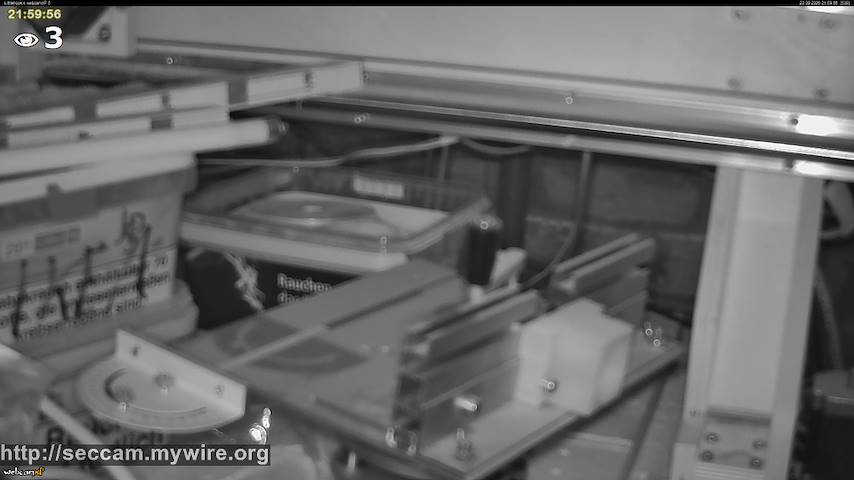 Live camera feed from Littlehook's woodworking shop in Indoor woodworking shop