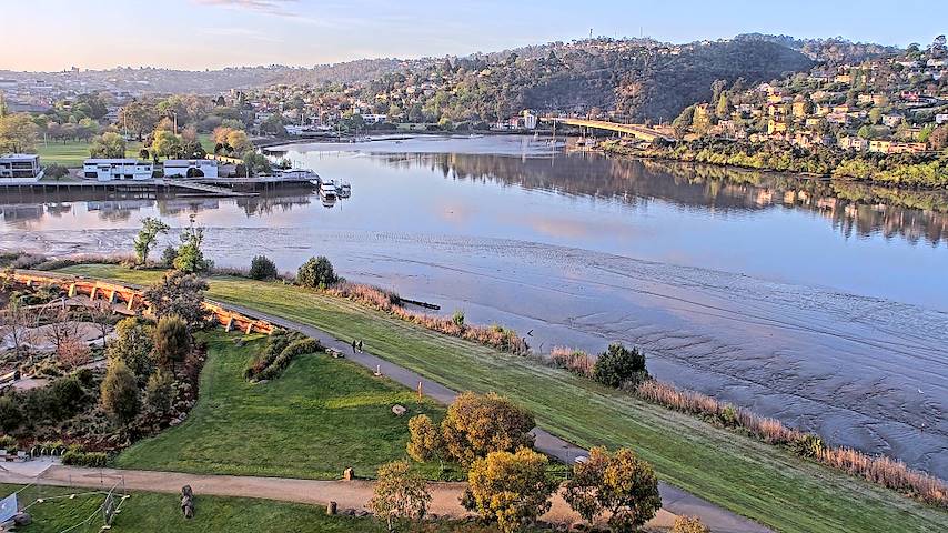 Live camera feed from Tamar Estuary in Launceston, Tasmania