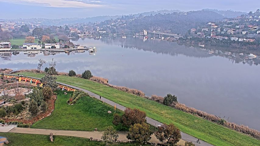 Live camera feed from Tamar Estuary in Launceston, Tasmania