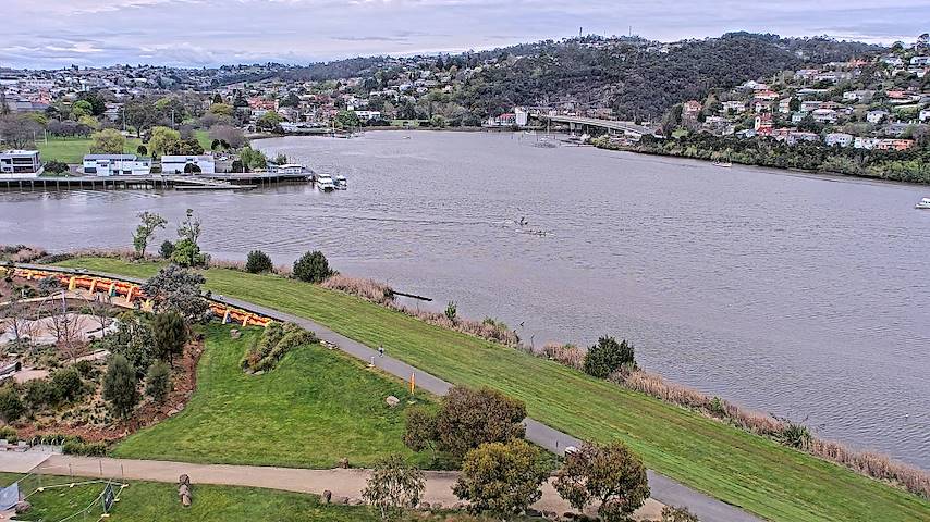Live camera feed from Tamar Estuary in Launceston, Tasmania