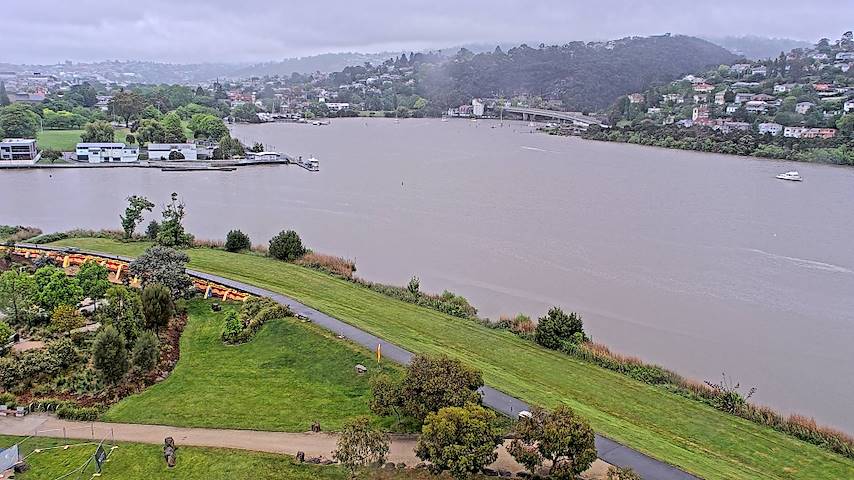 Live camera feed from Tamar Estuary in Launceston, Tasmania