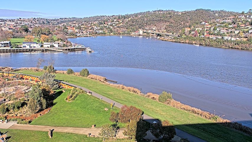Tamar Estuary Image
