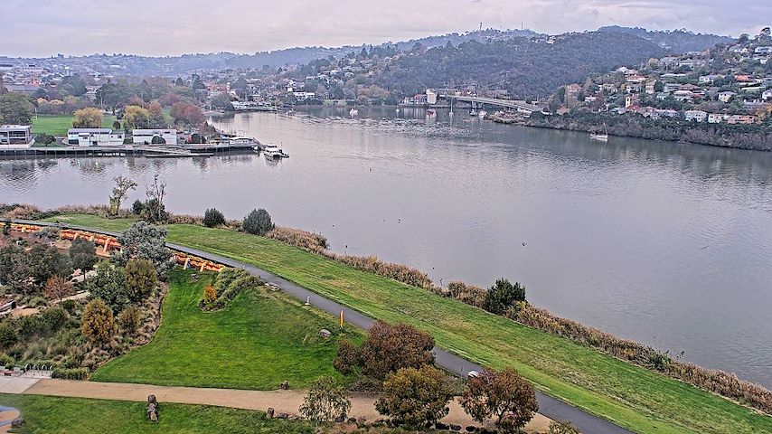 Tamar Estuary Image