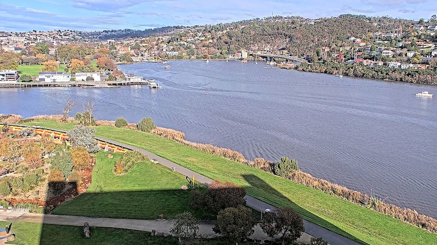 Tamar Estuary Image