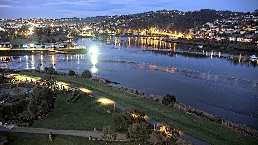 Live camera feed from Tamar Estuary in Launceston, Tasmania