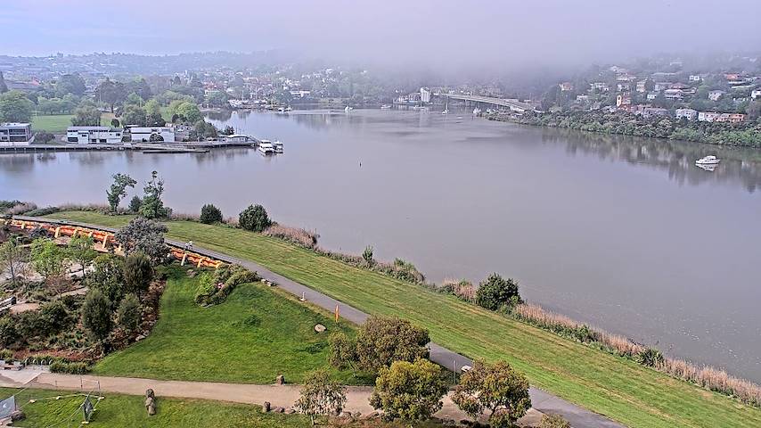 Live camera feed from Tamar Estuary in Launceston, Tasmania