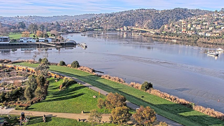 Live camera feed from Tamar Estuary in Launceston, Tasmania