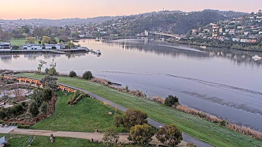 Canal de càmera en directe de Tamar Estuary a Launceston, Tasmania