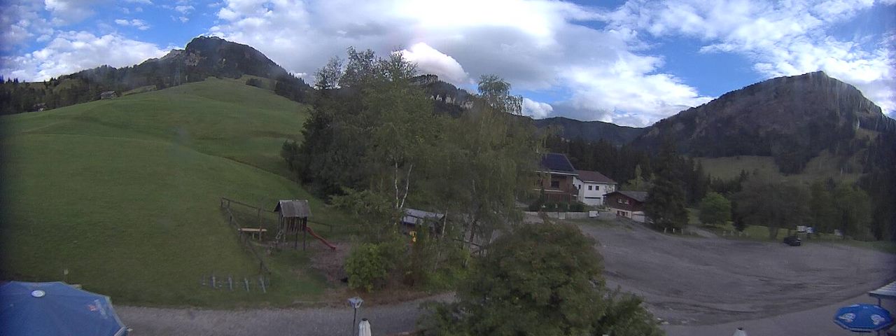 Live camera feed from Bergrestaurant Gfellen, Finsterwald in Finsterwald