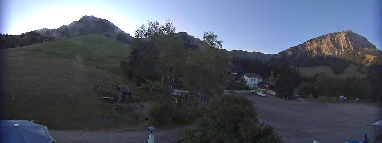 Tiešraides kameras kanāls no Bergrestaurant Gfellen, Finsterwald Finsterwald
