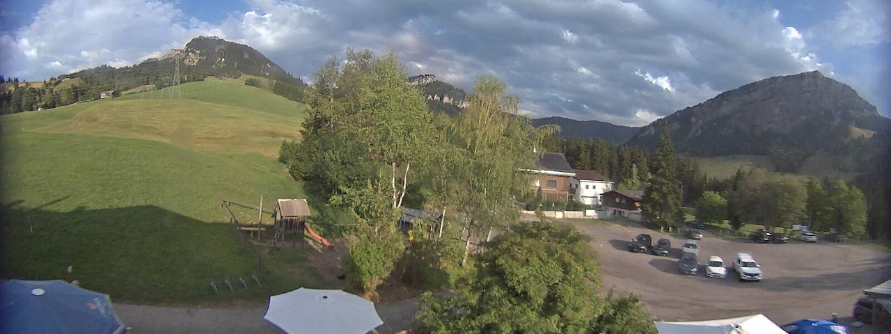 Live camera feed from Bergrestaurant Gfellen, Finsterwald in Finsterwald