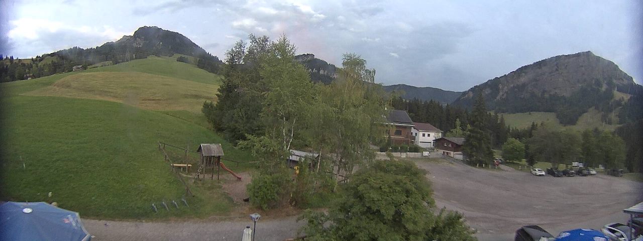 Canal de cameră live de la Bergrestaurant Gfellen, Finsterwald în Finsterwald