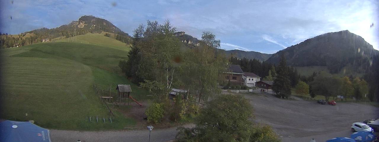 Live camera feed from Bergrestaurant Gfellen, Finsterwald in Finsterwald