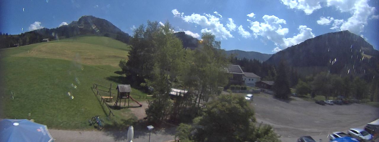 Live camera feed from Bergrestaurant Gfellen, Finsterwald in Finsterwald