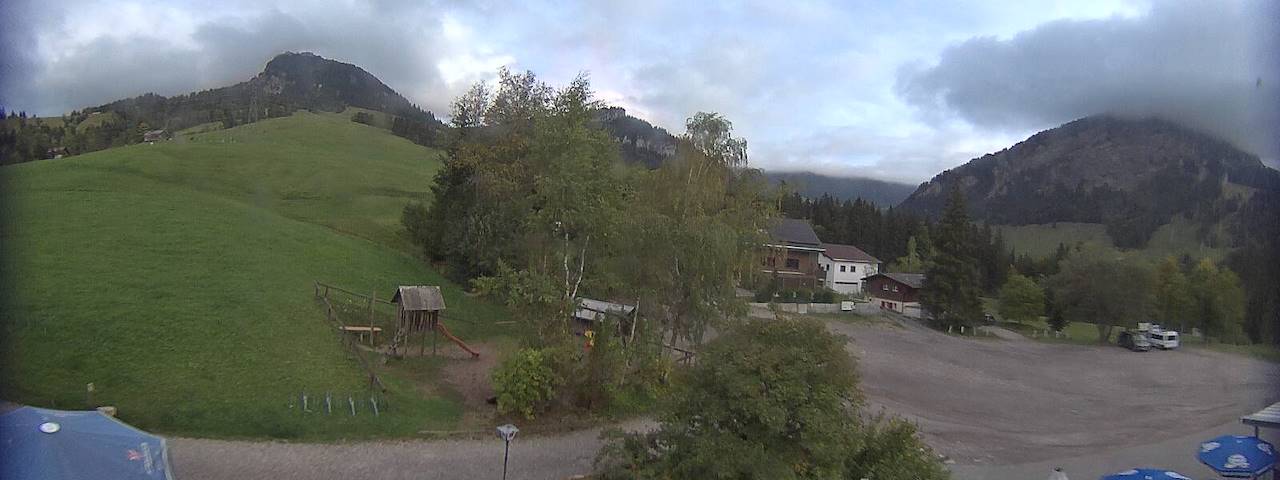 Live camera feed from Bergrestaurant Gfellen, Finsterwald in Finsterwald